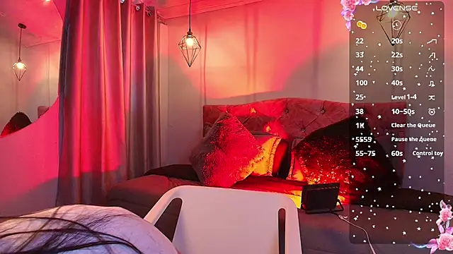 Snapshot of miaoconell chatting on September 2025 08:21:02 PM miaoconell online show from September 2025 08:21:02 PM