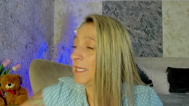 Snapshot of Liannaa_ chatting on October 2025 11:38:02 PM Liannaa online show from October 2025 11:38:02 PM