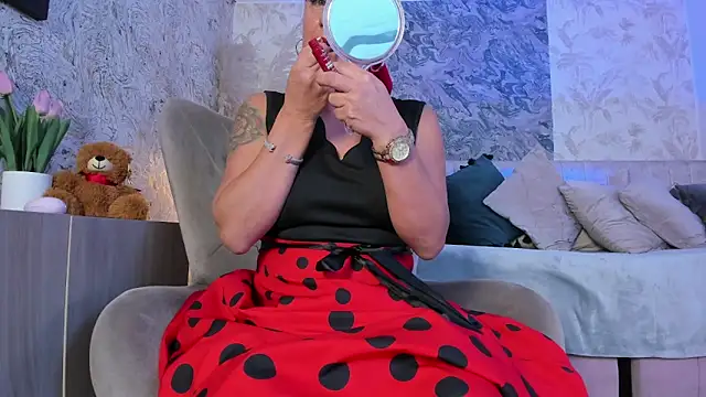 Liannaa  online show from February 2026 07:34:02 PM