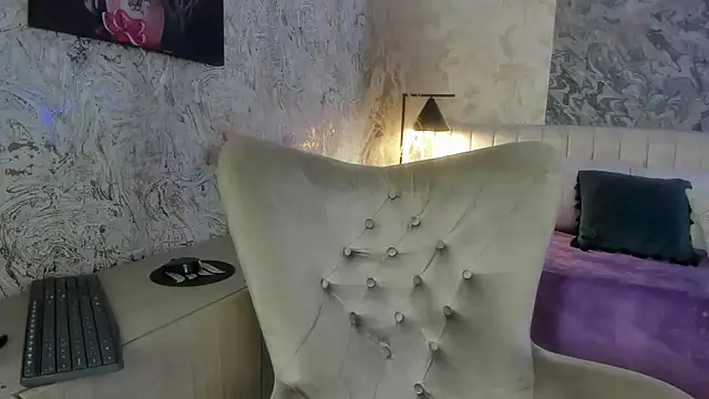 Arianaa collins online show from November 2025 11:58:02 AM