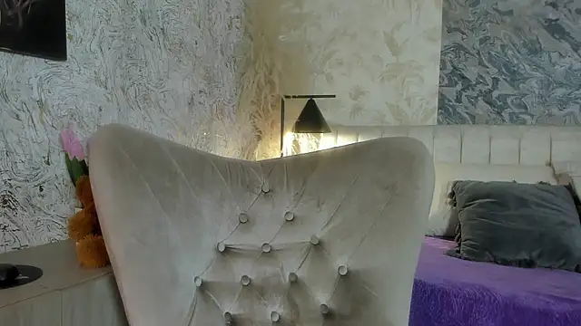 Arianaa collins online show from November 2025 11:53:02 AM