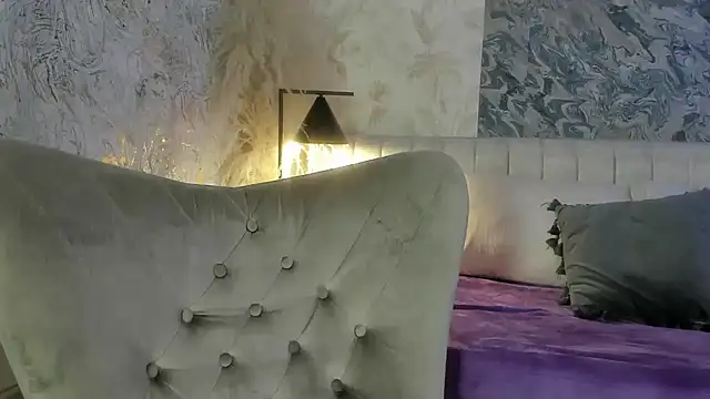 Arianaa collins online show from November 2025 11:47:01 AM