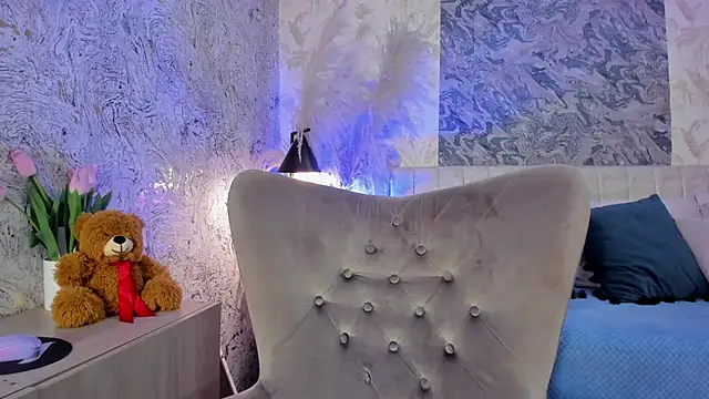 Arianaa collins online show from May 2026 11:49:01 AM
