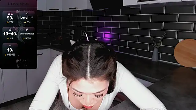 ShaiyaMinn3 online show from December 2025 07:19:02 PM