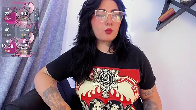 Curvybaddie99 online show from November 2025 05:22:01 AM