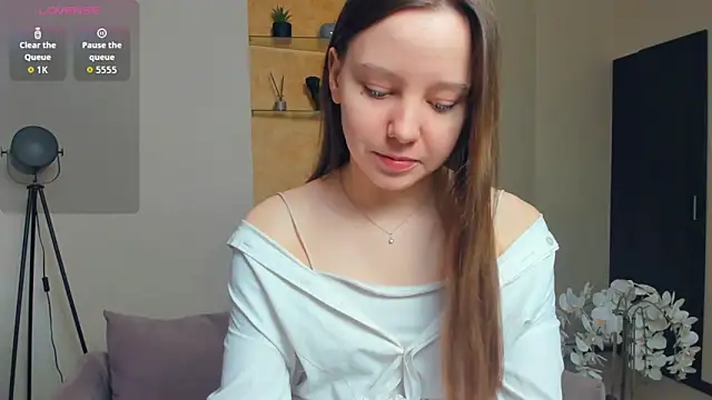 Snapshot of EdinaCordner chatting on November 2025 10:09:02 AM EdinaCordner online show from November 2025 10:09:02 AM