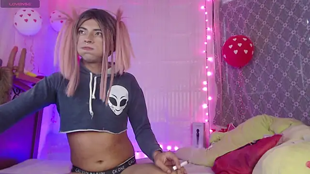 Nikol Twink online show from February 2026 01:29:02 PM