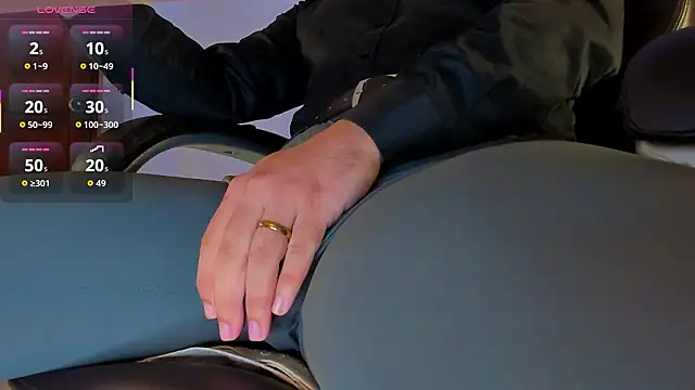 MxsterJohn online show from March 2026 03:54:01 AM