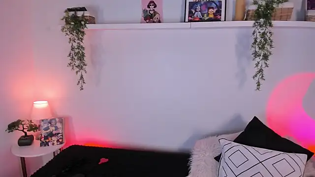 purplemoonn  online show from September 2025 11:10:01 AM