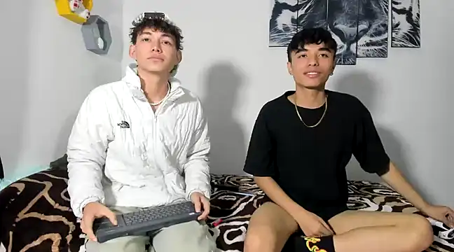 Snapshot of Maxxi_hot23 chatting on March 2025 04:35:02 PM Maxxi hot23 online show from March 2025 04:35:02 PM