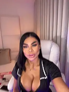 Amylewisq online show from March 2025 12:23:02 AM