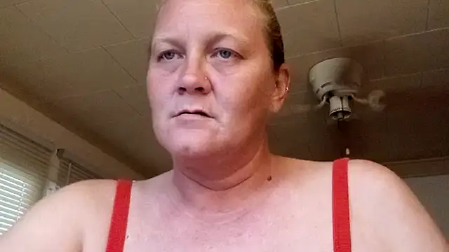Snapshot of wetnwildforyou chatting on September 2025 09:40:01 PM wetnwildforyou online show from September 2025 09:40:01 PM