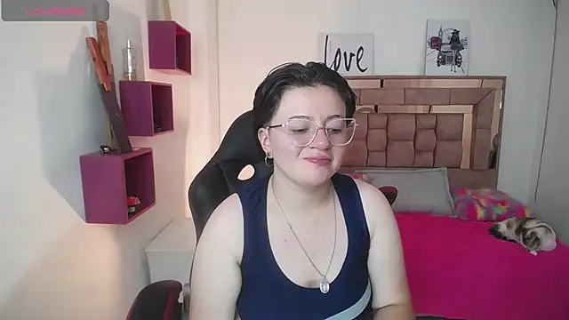 safyka online show from November 2025 03:10:01 AM