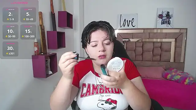 safyka online show from November 2025 11:52:01 PM