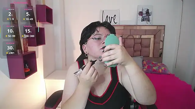 safyka online show from October 2025 02:44:02 AM