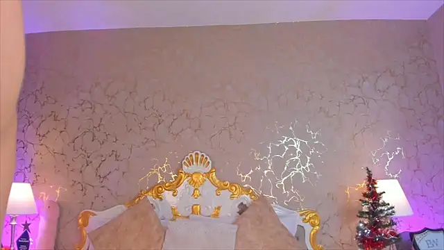 ScarlettWallace online show from December 2025 08:41:02 PM