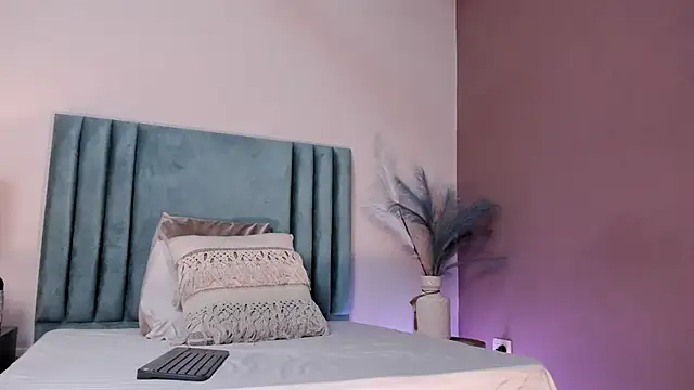 SeleneLujan online show from December 2025 11:59:02 AM