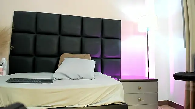 SeleneLujan online show from March 2026 11:47:01 AM