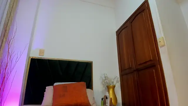 SeleneLujan online show from February 2026 11:43:02 AM