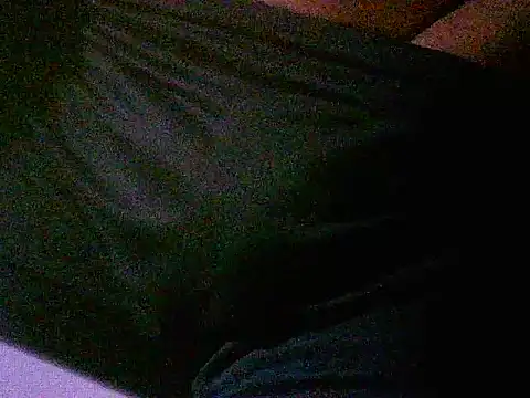 Snapshot of EroticMonster chatting on October 2025 12:33:02 AM EroticMonster online show from October 2025 12:33:02 AM