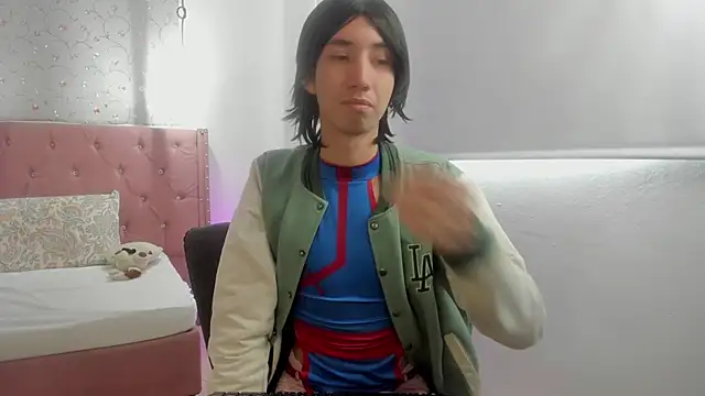 loverisu-coral online show from February 2026 09:03:01 PM