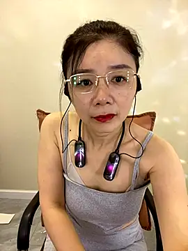 Snapshot of xiaowang0523 chatting on September 2025 05:24:01 AM xiaowang0523 online show from September 2025 05:24:01 AM