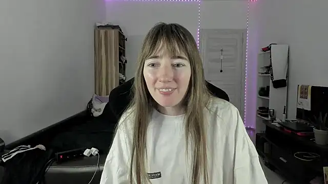 Snapshot of bekkawell chatting on September 2025 03:52:02 PM bekkawell online show from September 2025 03:52:02 PM