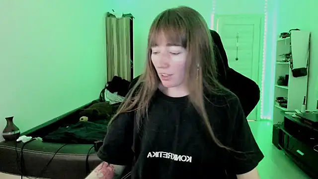 Snapshot of bekkawell chatting on October 2025 09:04:02 PM bekkawell online show from October 2025 09:04:02 PM