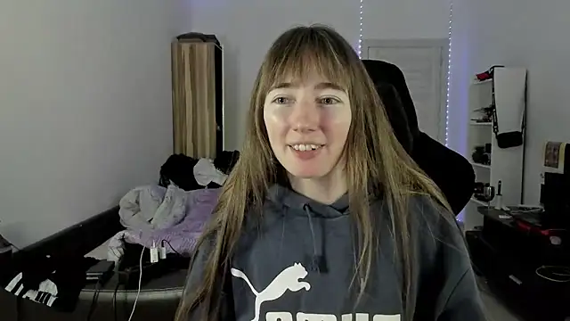 Snapshot of bekkawell chatting on September 2025 05:18:02 PM bekkawell online show from September 2025 05:18:02 PM