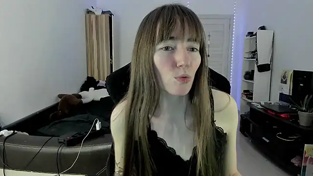 Snapshot of bekkawell chatting on October 2025 05:03:02 PM bekkawell online show from October 2025 05:03:02 PM