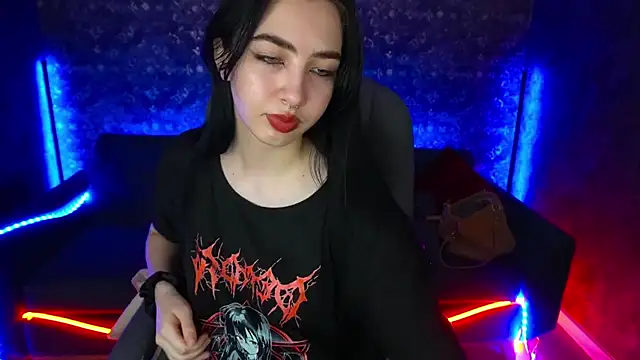 WildKittenX  online show from March 2025 01:40:02 PM
