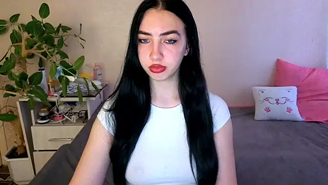 Snapshot of WildKittenX_ chatting on June 2026 03:58:02 AM WildKittenX online show from June 2026 03:58:02 AM