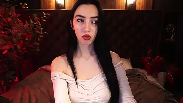 Snapshot of WildKittenX_ chatting on November 2025 06:39:01 AM WildKittenX online show from November 2025 06:39:01 AM