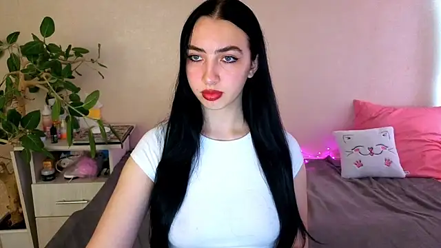WildKittenX  online show from May 2026 04:08:02 AM