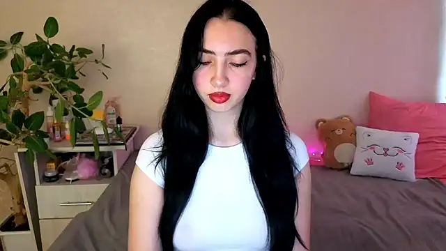 WildKittenX  online show from May 2026 04:07:01 AM