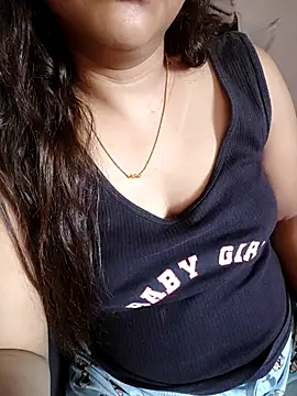 Snapshot of pallu_telgu_kannada chatting on February 2026 05:49:02 AM pallu telgu kannada online show from February 2026 05:49:02 AM