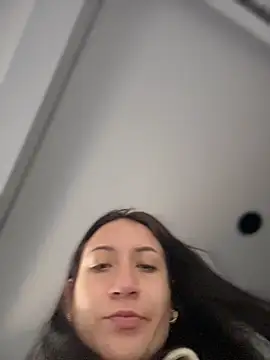 Mila LS online show from November 2025 01:01:02 PM