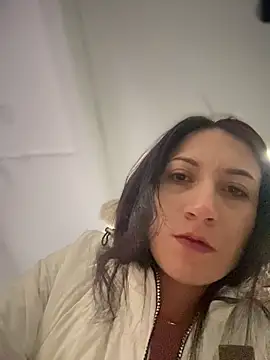 Mila LS online show from November 2025 12:49:01 PM