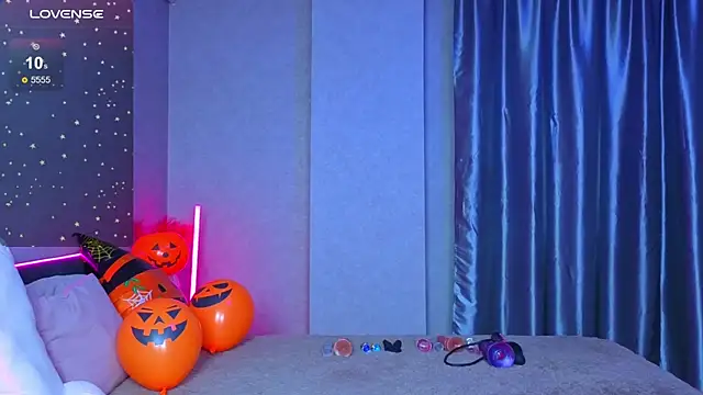 AuroraPrincess online show from October 2025 08:19:01 PM