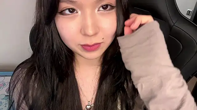 melana love online show from March 2025 11:49:02 AM