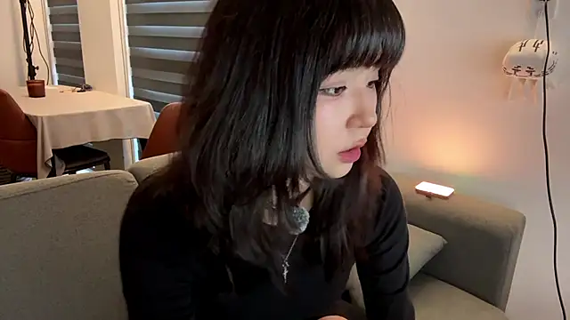 melana love online show from April 2026 11:01:01 AM