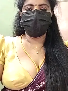 Snapshot of abinaya26 chatting on May 2026 06:38:01 PM abinaya26 online show from May 2026 06:38:01 PM