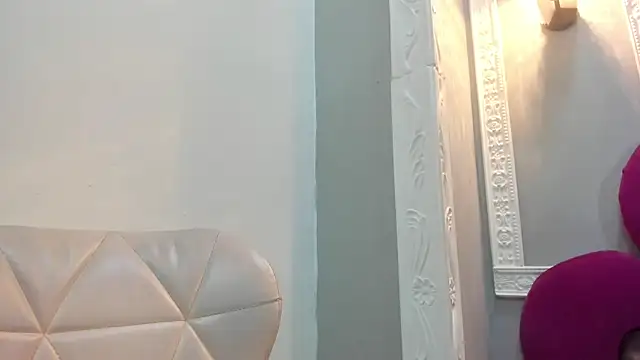 Bonniie 22 online show from April 2026 09:12:02 PM