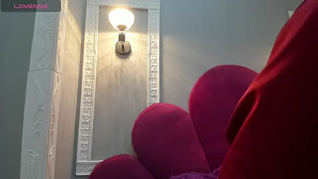 Bonniie 22 online show from January 2026 02:42:01 PM