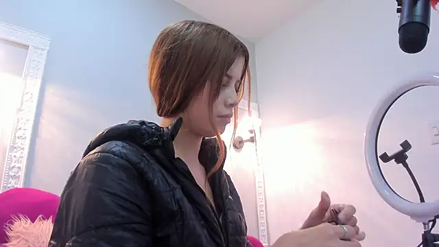 Snapshot of Bonniie_22 chatting on October 2025 01:22:02 PM Bonniie 22 online show from October 2025 01:22:02 PM