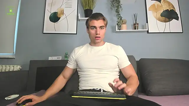 Kyle Baker online show from October 2025 11:23:01 AM