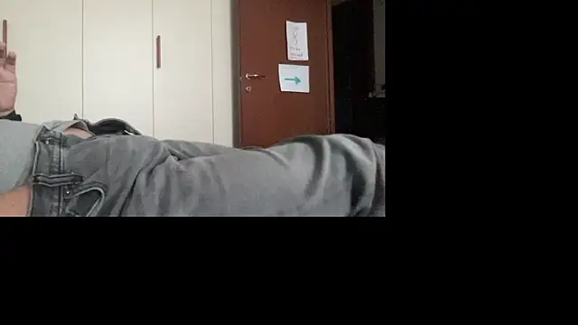 Snapshot of littletoy64 chatting on January 2026 08:51:02 AM littletoy64 online show from January 2026 08:51:02 AM