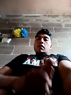 crisssalazar online show from January 2026 11:11:02 PM