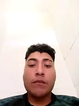 crisssalazar online show from September 2025 09:04:02 PM