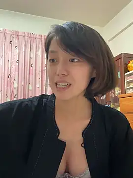 ladypaggy online show from April 2026 03:40:02 PM